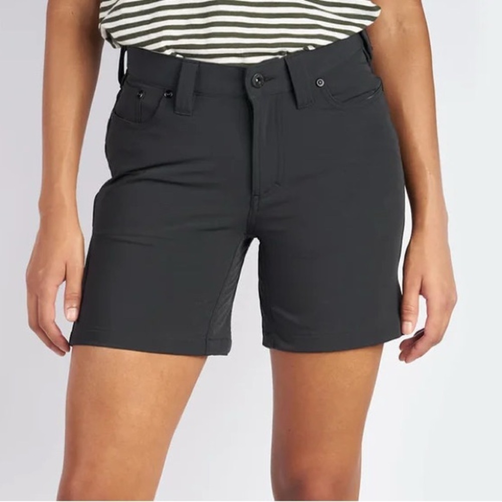 NWT CHROME Anza Black Cycling shorts Women’s Sz 4
